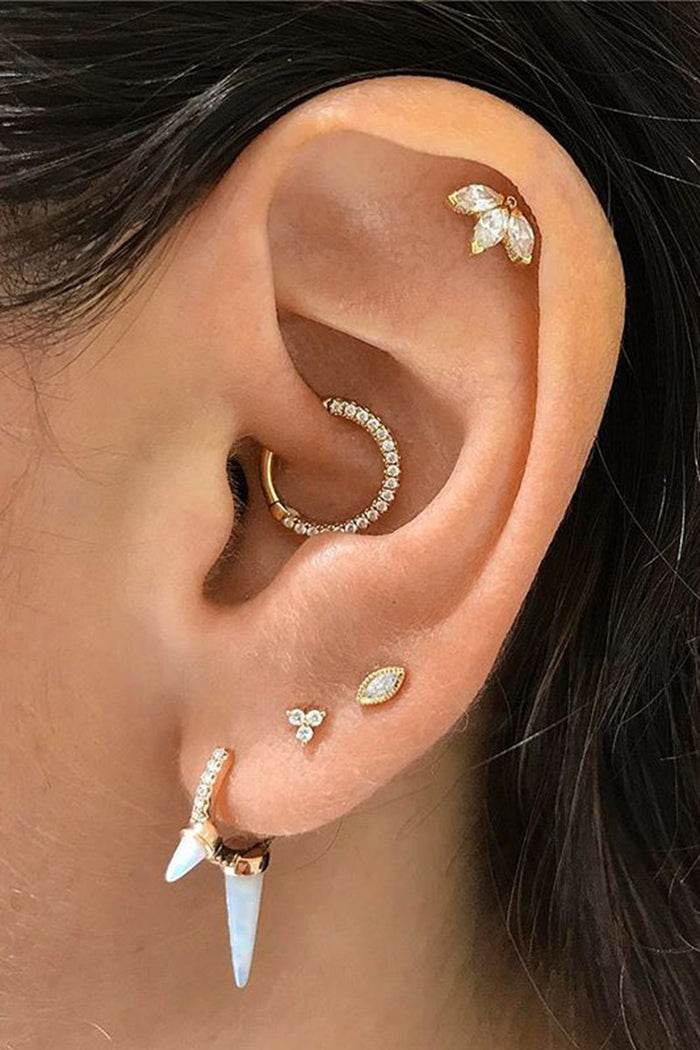 3.7mm Scalloped Marquise Diamond Earstud - Yellow Gold