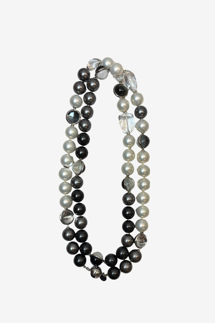 Appartement à Louer Glass Beaded Necklace image 0