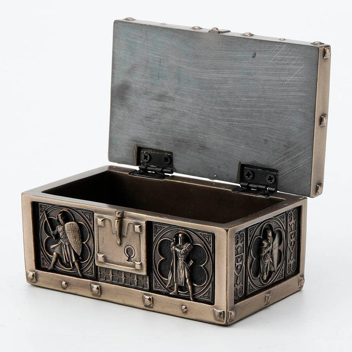Battle of the Crusaders Hinged Trinket Chest