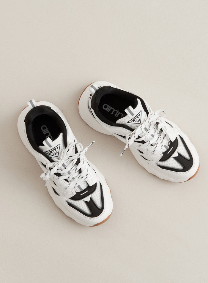 Black/White Athena 100