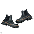 Boots Ankle Flats By Soda In Black, Size: 7