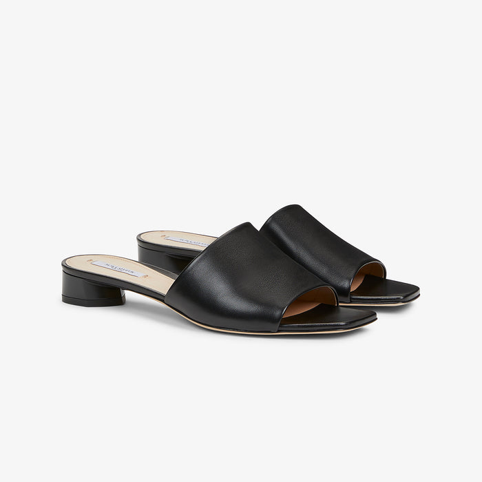 Packshot image of the Carter Slide - Kidskin in Black | Lead