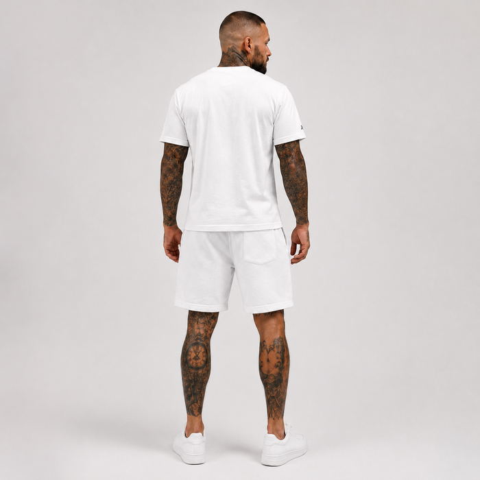 1HUNNA Casual Heavyweight T-shirt in wit – gedragen achterkant