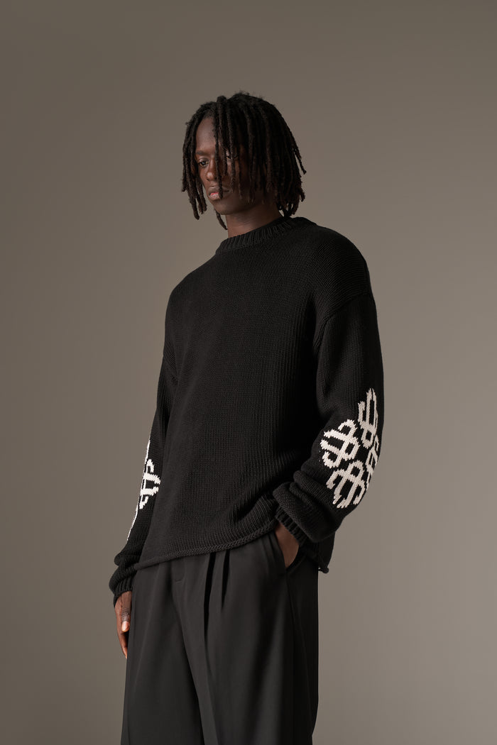 CHUNKY KNIT EMBLEM JUMPER - BLACK