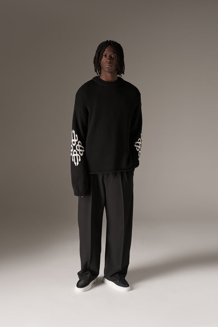 CHUNKY KNIT EMBLEM JUMPER - BLACK