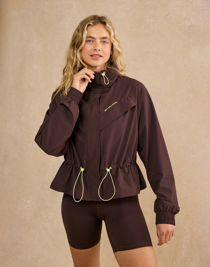 Cinch Windbreaker in Mocha Bean