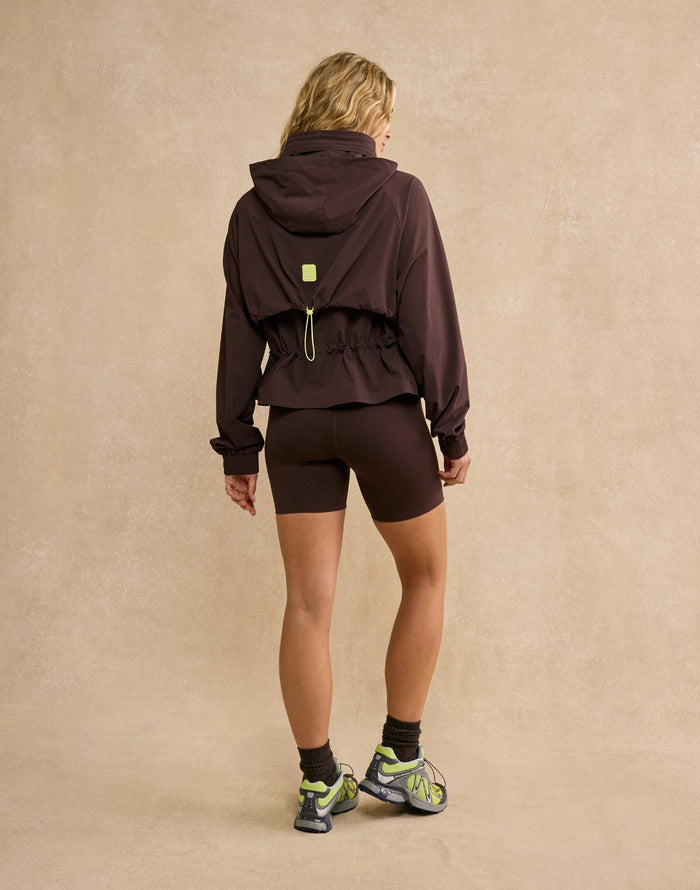 Cinch Windbreaker in Mocha Bean