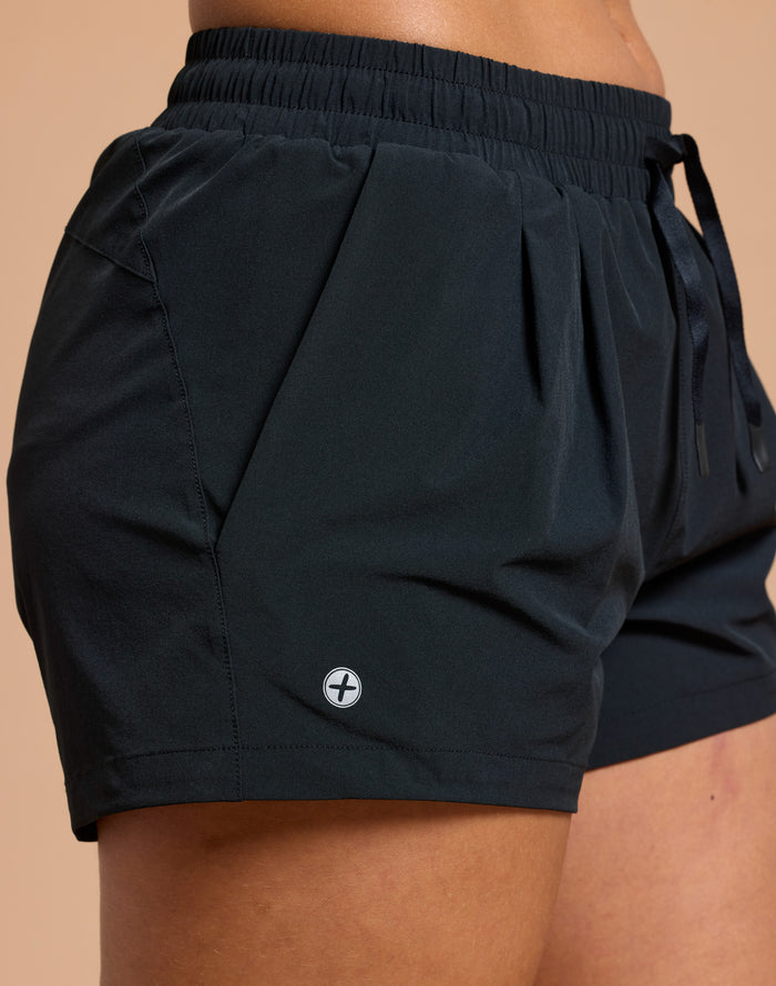 Contender 3" Shorts in Black