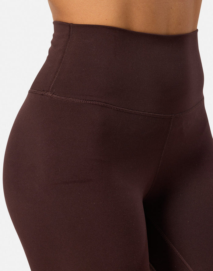 Day Kind 7/8 Legging in Mocha Bean