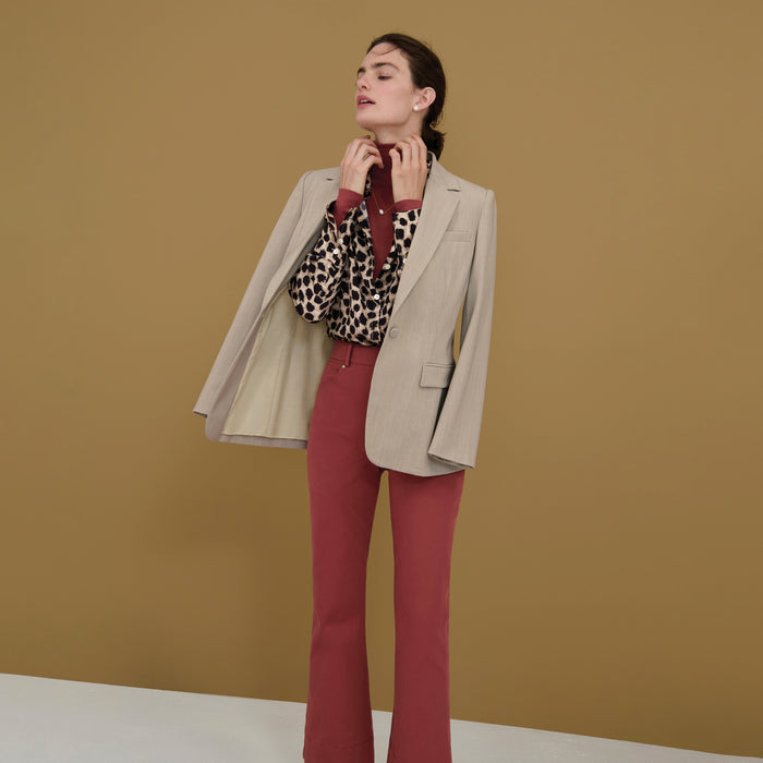 Front image of a woman wearing the Elizabeth Top in Rosewood