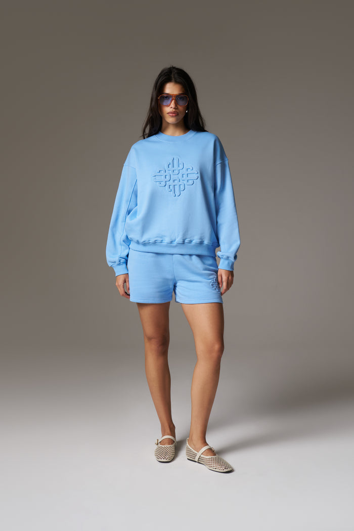 EMBLEM EMBOSSED SHORTS - BLUE