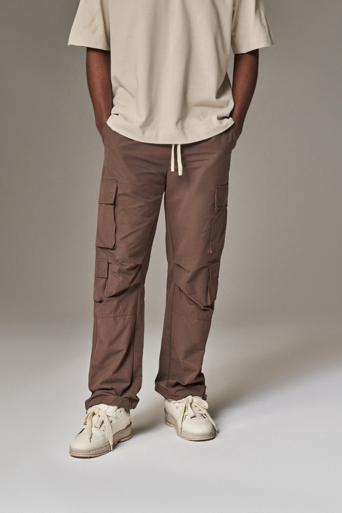 ESSENTIALS CARGO PANT - BROWN