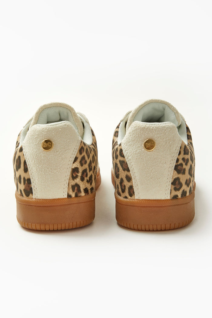 Fairfield Low-Profile Trainer - Off-White/Brown