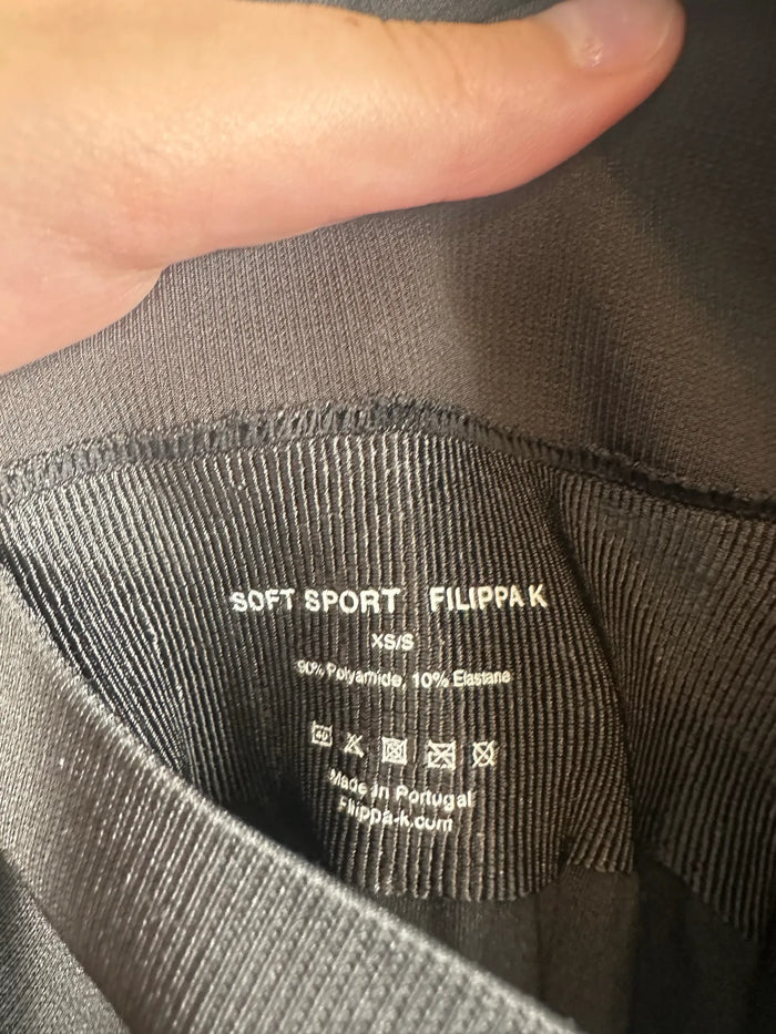 Filippa K-träningsbyxor
