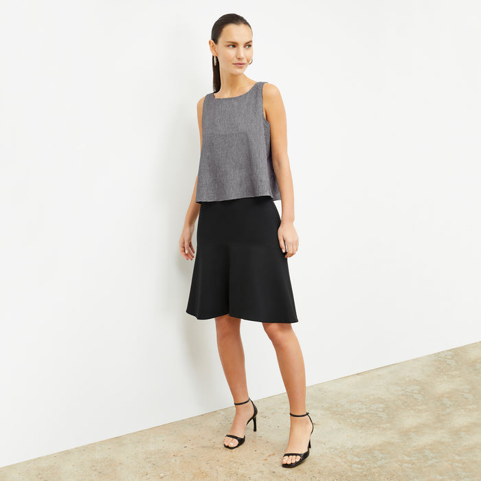 front image of a woman wearing the flaka top in gingham linen | Lead