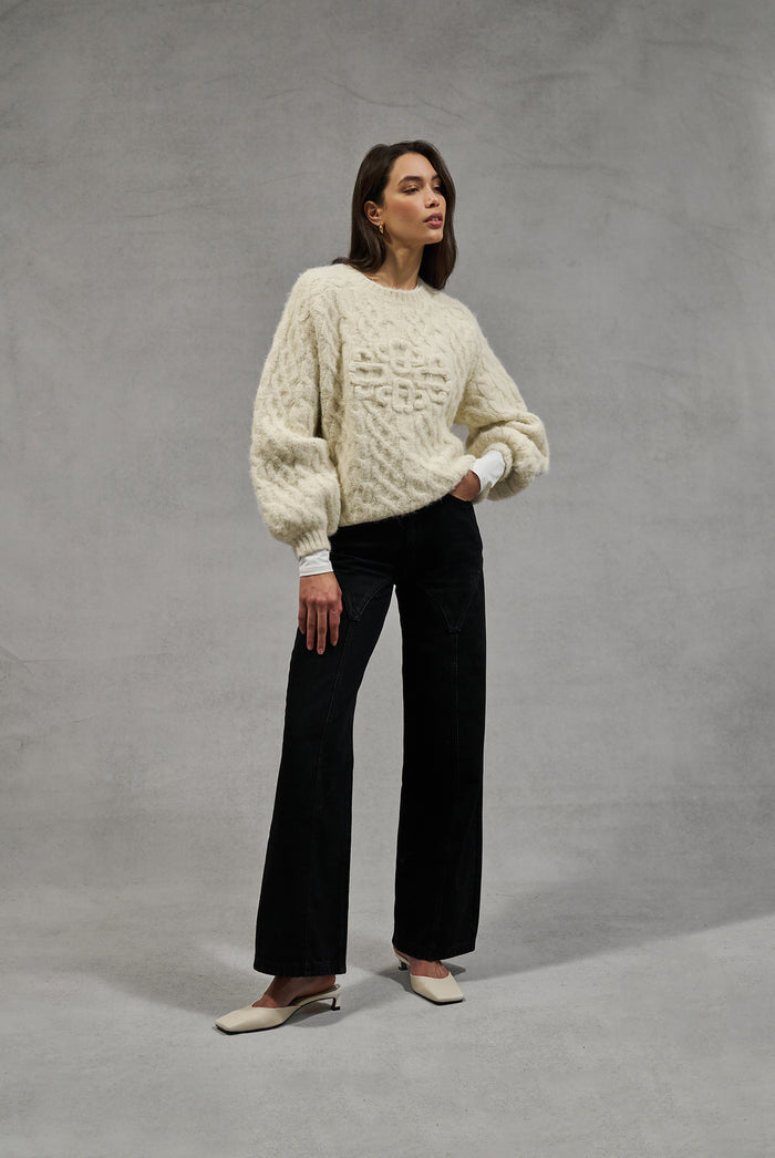 FLUFFY CABLE KNIT EMBLEM JUMPER - BEIGE