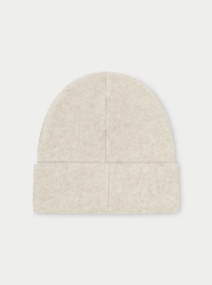 FLUFFY KNIT EMBLEM BEANIE - BEIGE