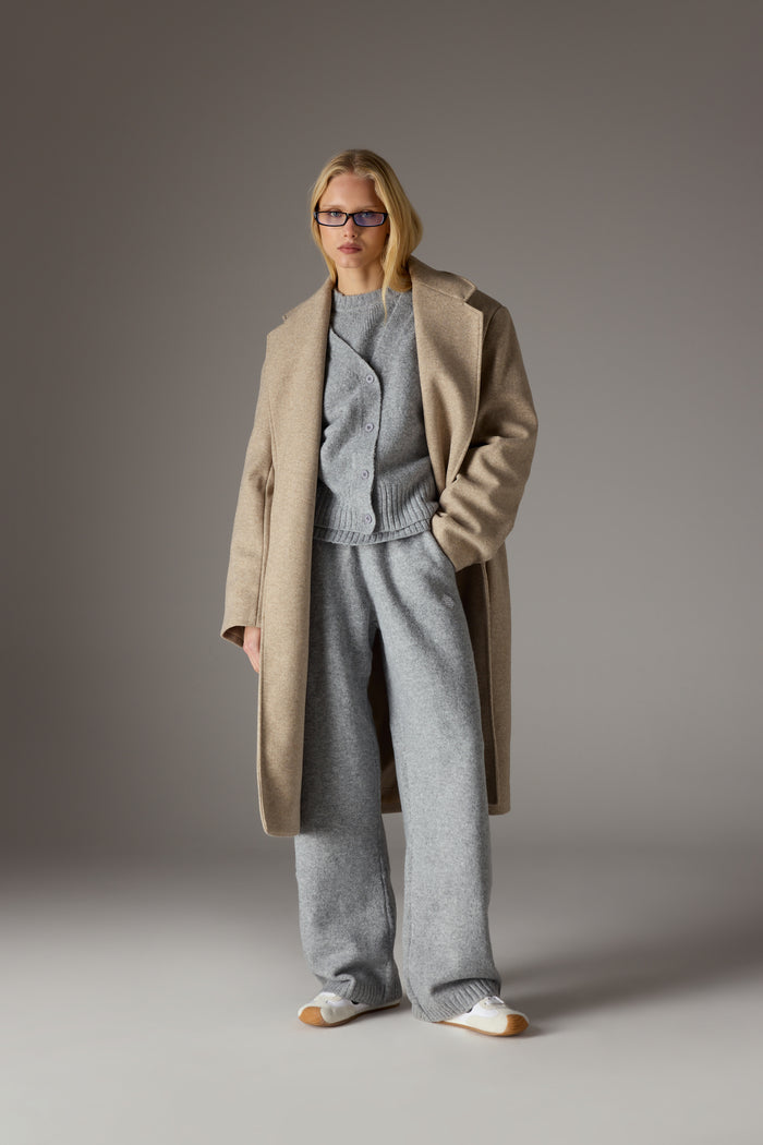 FLUFFY KNIT EMBLEM EMBROIDERED CARDIGAN - GREY MARL
