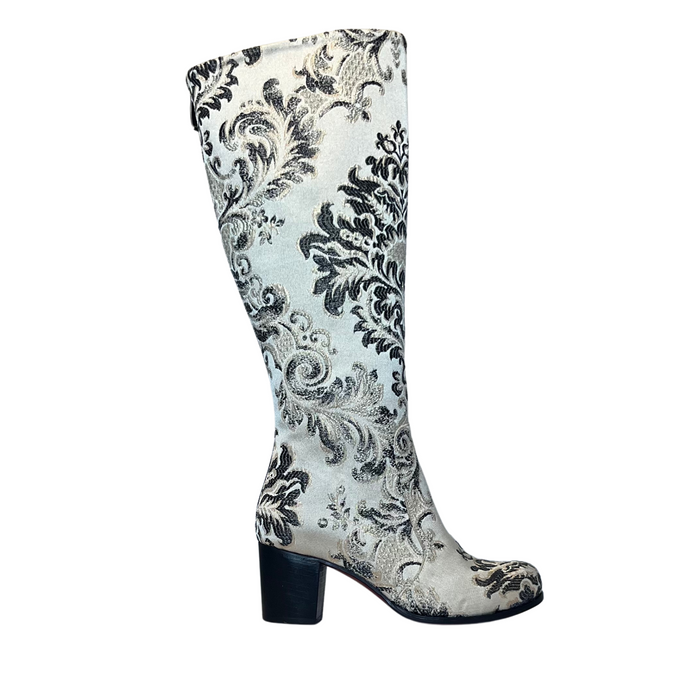 French Riviera Noir Round Toe