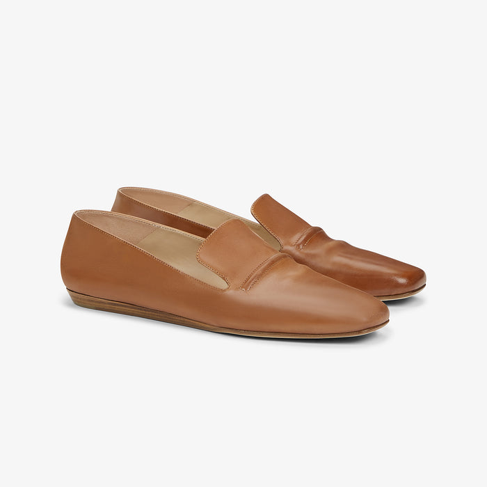 Packshot image of the Grace Loafer in Cognac | Lead