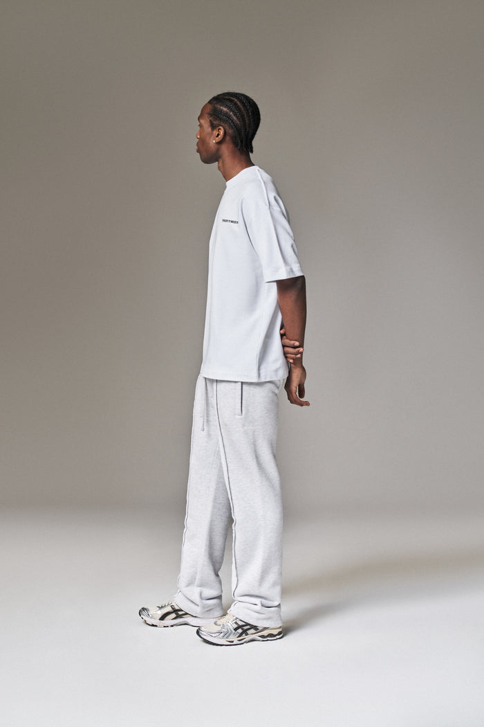 HEAVYWEIGHT COPYRIGHT T-SHIRT - WHITE
