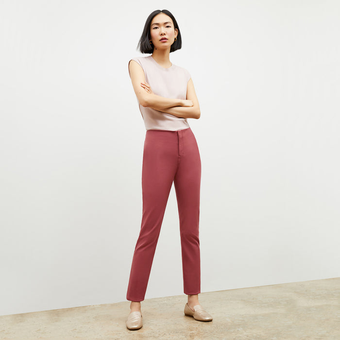 Front image of a woman wearing the Hockley Jean in Rosewood