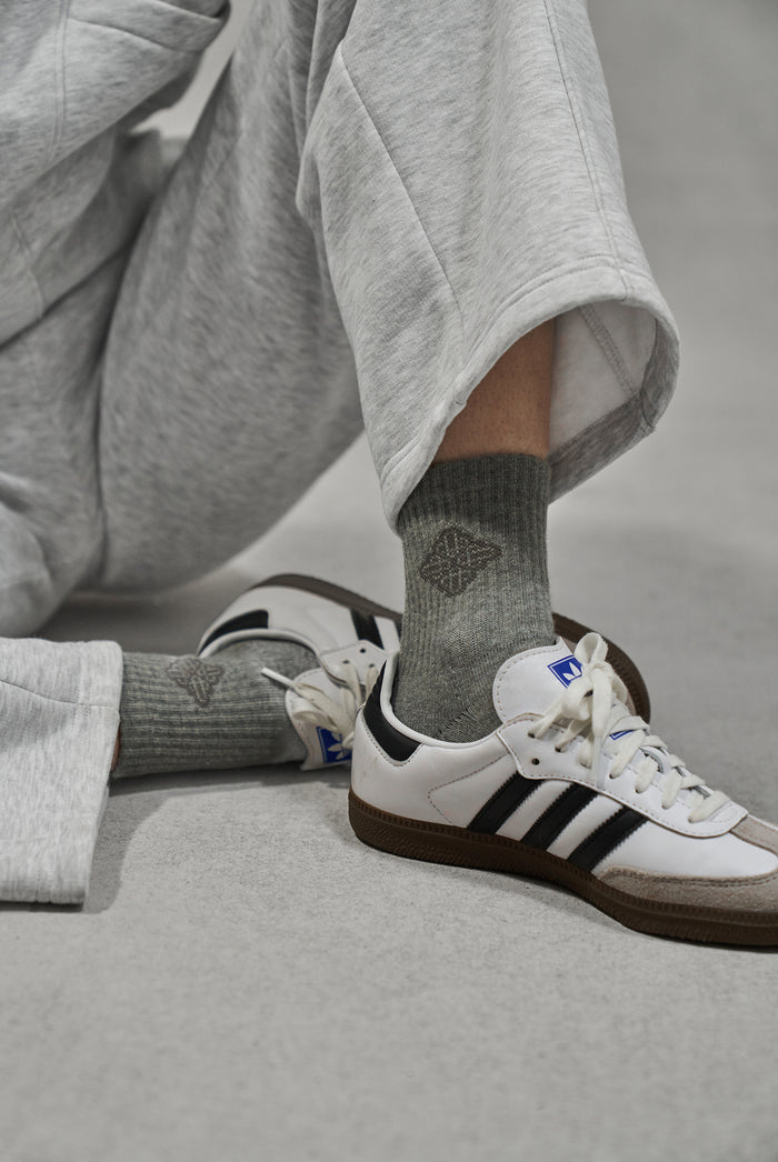 INTARSIA EMBLEM SPORTS SOCKS - GREY MARL