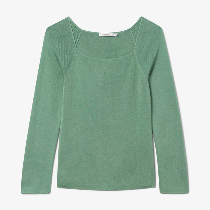 Packshot image of the joya top in spring green