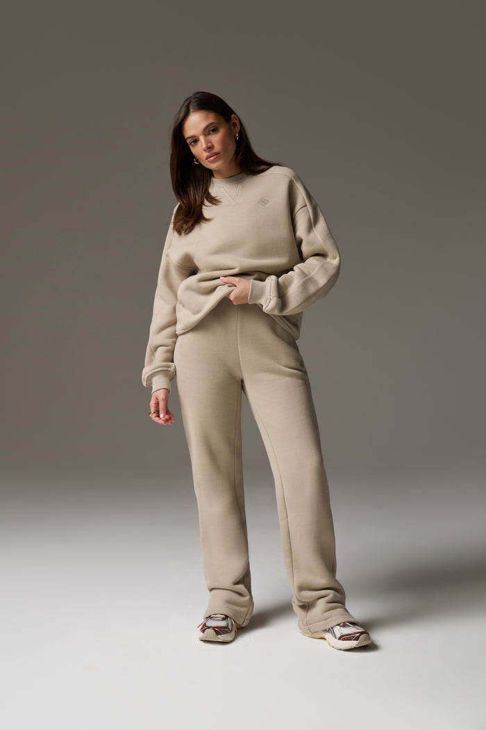 LAUNDERED CLASSICS SEAM DETAIL SWEATSHIRT - BEIGE