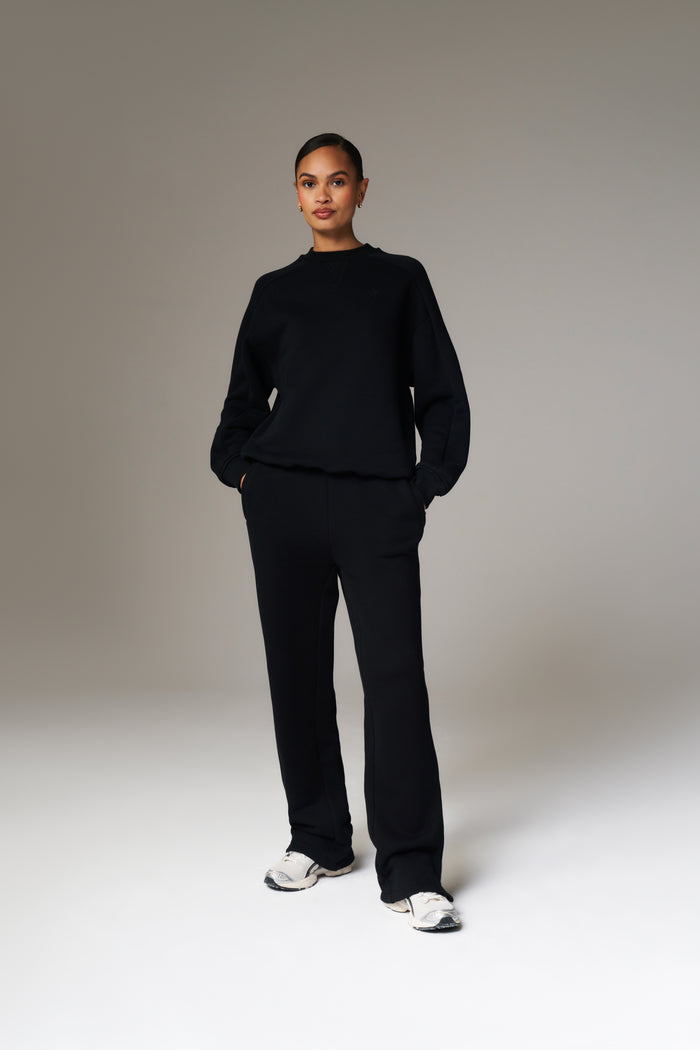 LAUNDERED CLASSICS SEAM DETAIL SWEATSHIRT - WASHED BLACK