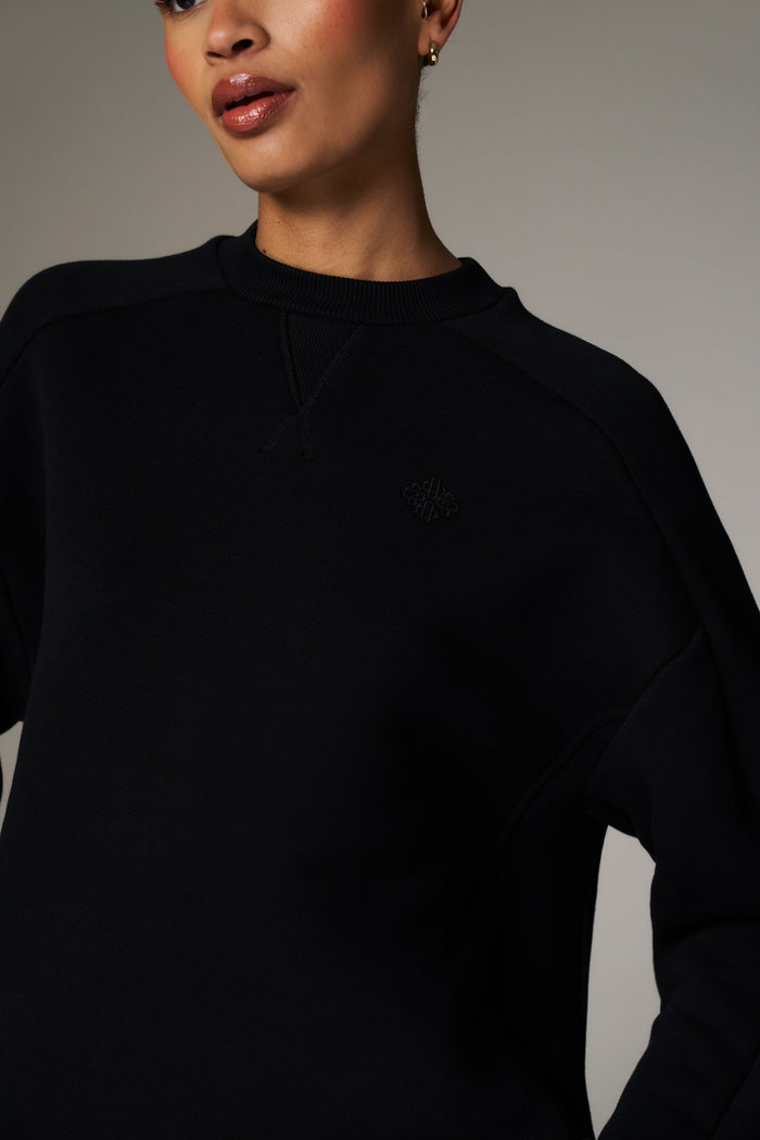 LAUNDERED CLASSICS SEAM DETAIL SWEATSHIRT - WASHED BLACK