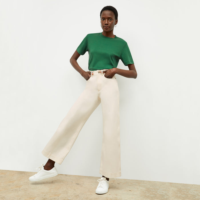 front image of a woman wearing the leslie tee in vine | Lead