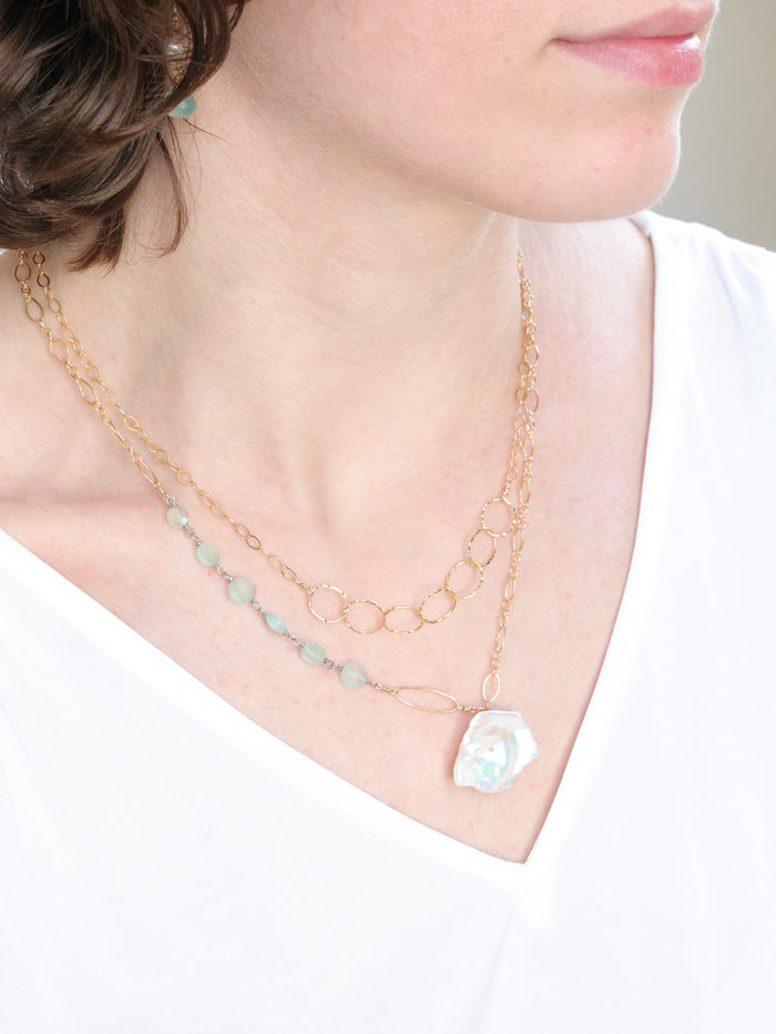 Magnolia Keshi freshwater pearl nh necklace in gold