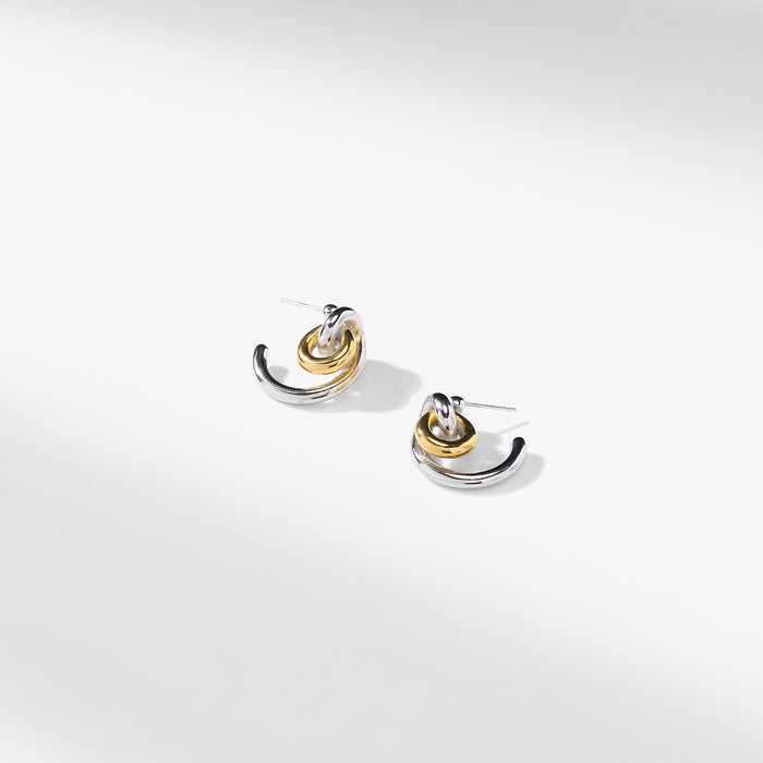 packshot image of the marilee earrings