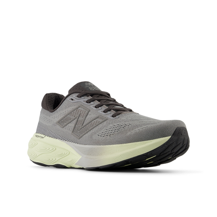 Men's 880 v15