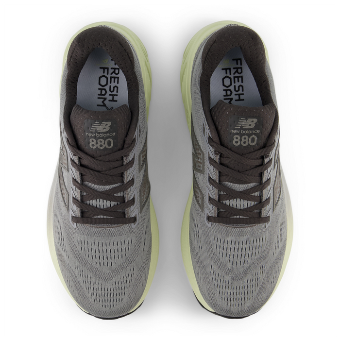 Men's 880 v15