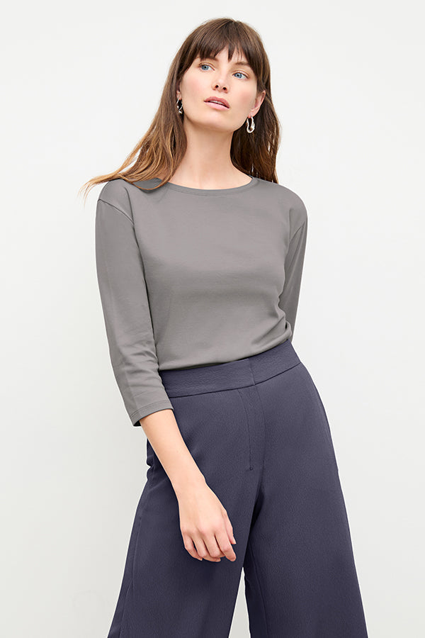 front image of a woman wearing the owen t-shirt in thistle | Exclude | Grid