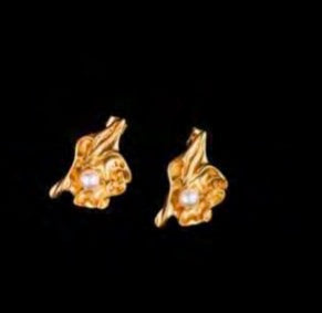 Oyster Earrings