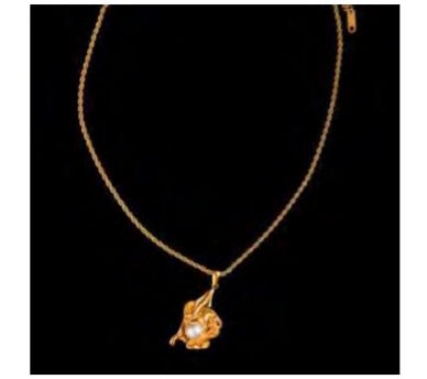 Oyster Necklace