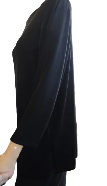 Peer Gynt 3/4 Sleeve Classic Neck Top.