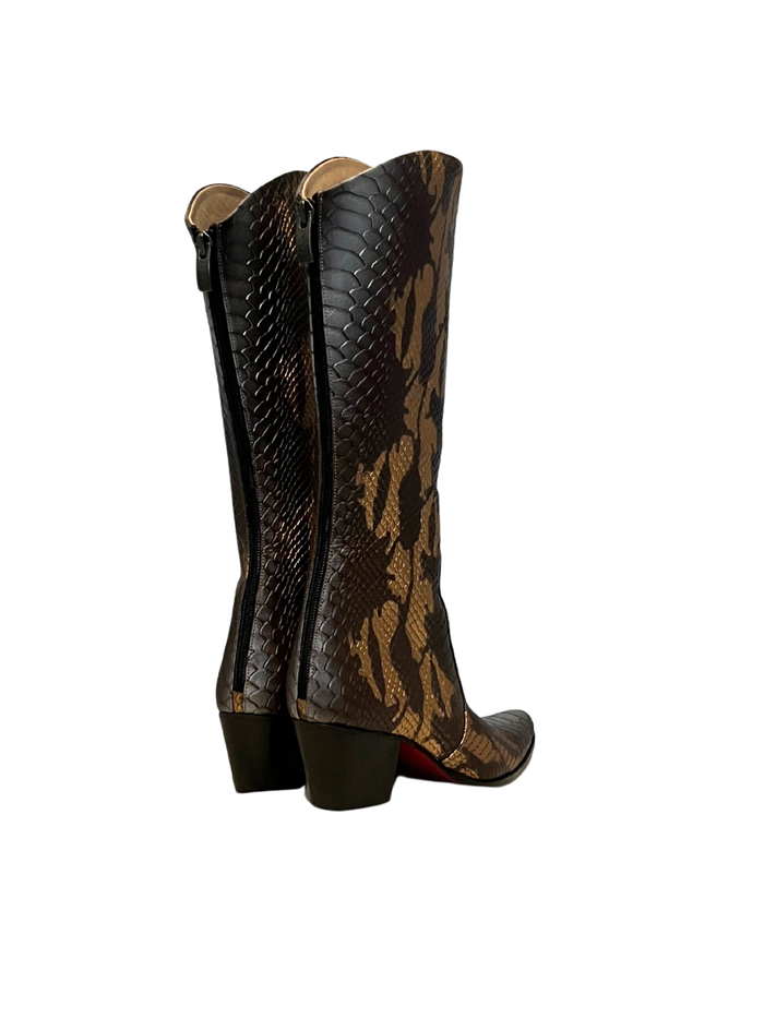 Pop of Metallic Modern Cowboy