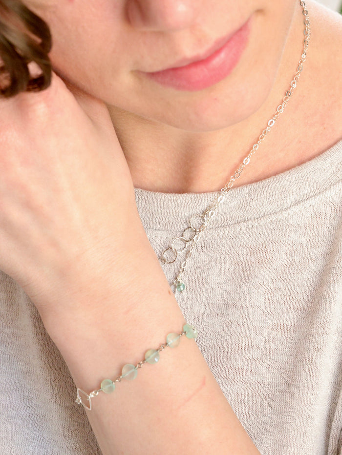 Renegade nh necklace in silver