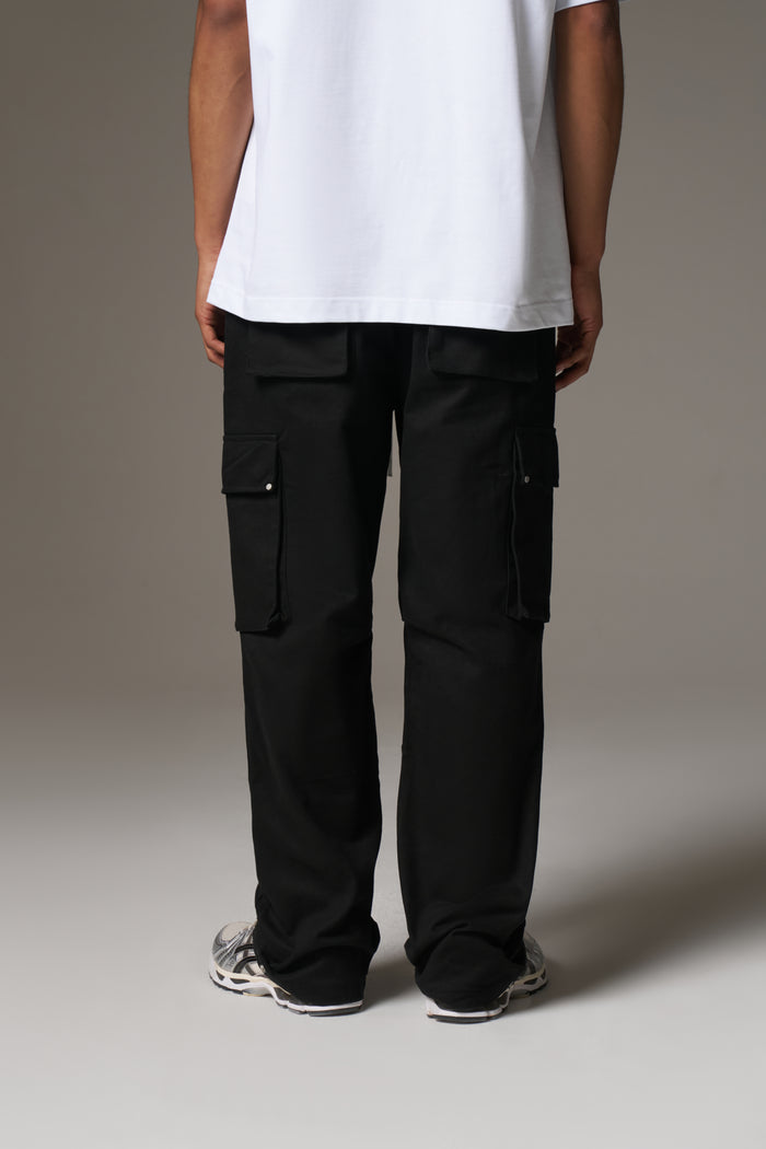 RIVET DETAIL CARGO - BLACK