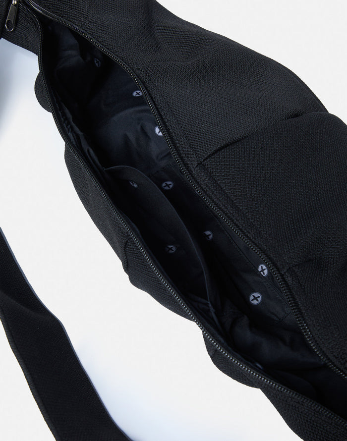 Roam Crossbody Bag in Black