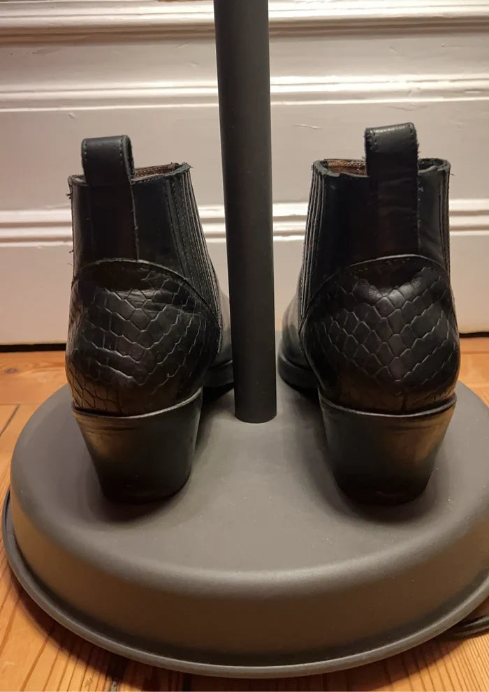 Rodebjer-skinnboots