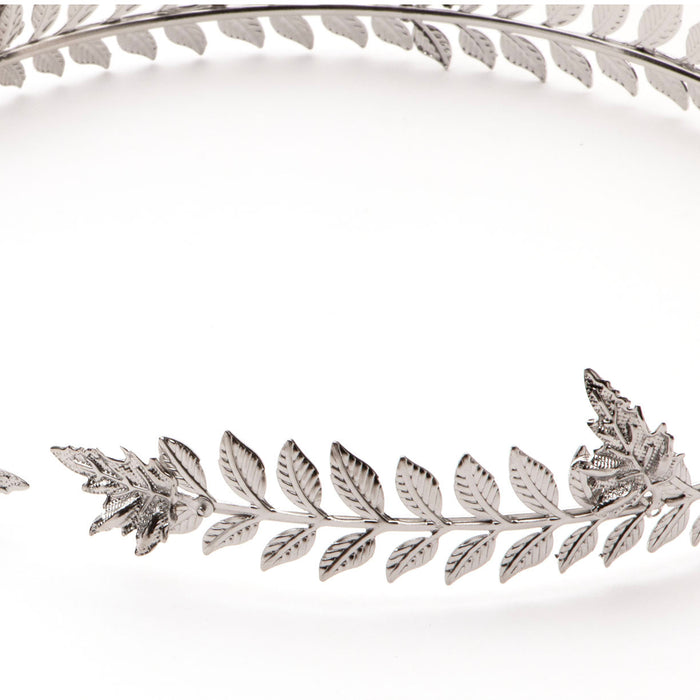 Men’s Roman Laurel Leaf Crown in Silver had attached leaves, is light and comfortable to wear