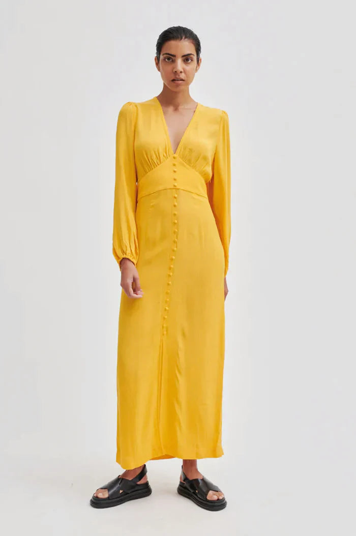 Second Female Emanuelle Slim-klänning NWOT