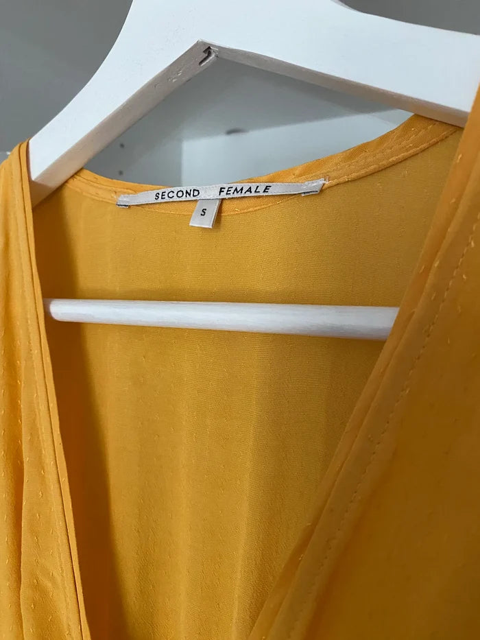 Second Female Emanuelle Slim-klänning NWOT