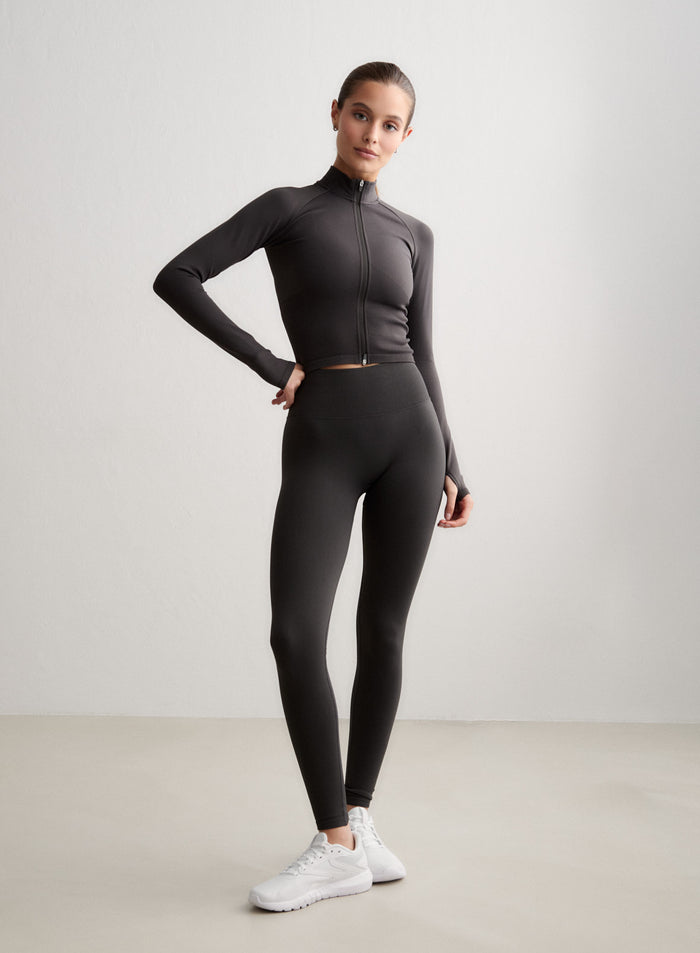 [S - 174 cm]