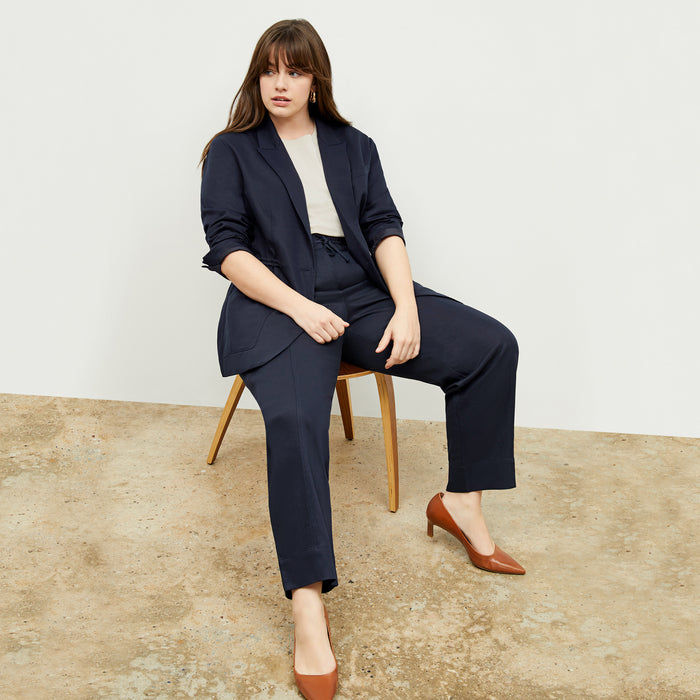Front image of a woman wearing the Shane Pant - Everyday Twill in Night